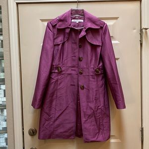 Kenneth Cole Trench Coat, size medium